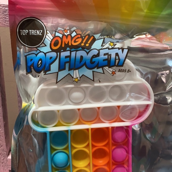 Rainbow 🌈 Rainbow Pop It’s Fidget Top - Picture 4 of 6